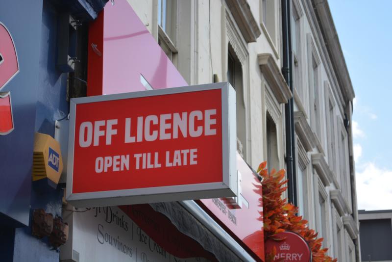 Off Licence sign